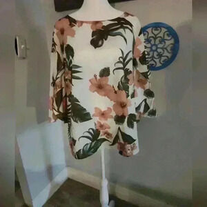 Tropical print blouse size 1X